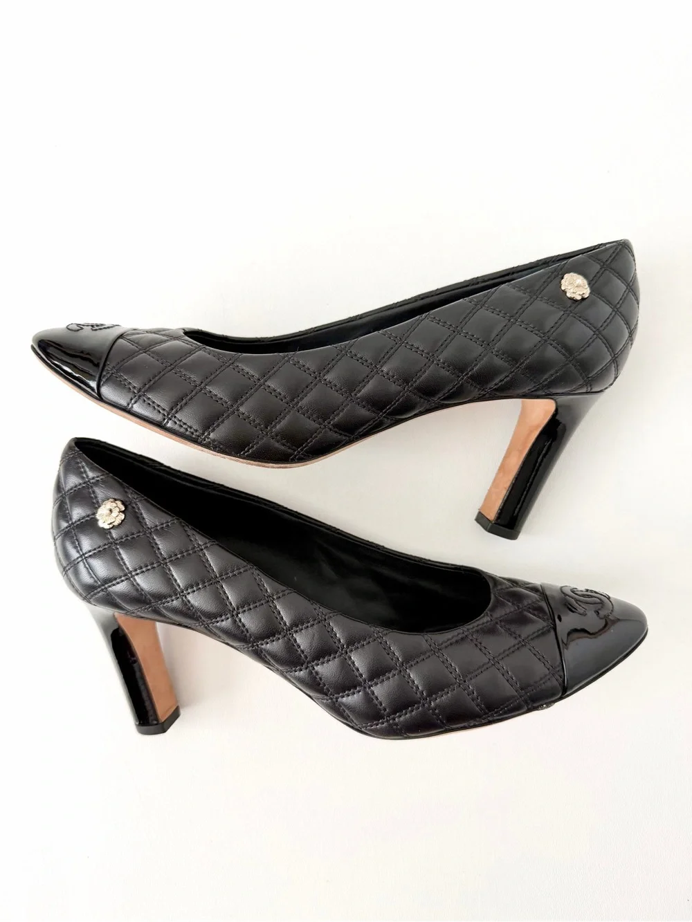 CHANEL great preowned